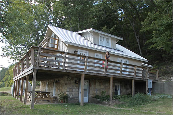 Ohio River cabin rental