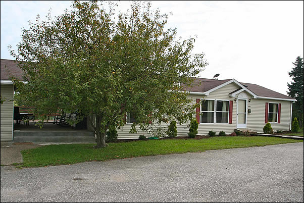 Lake House cabin rental